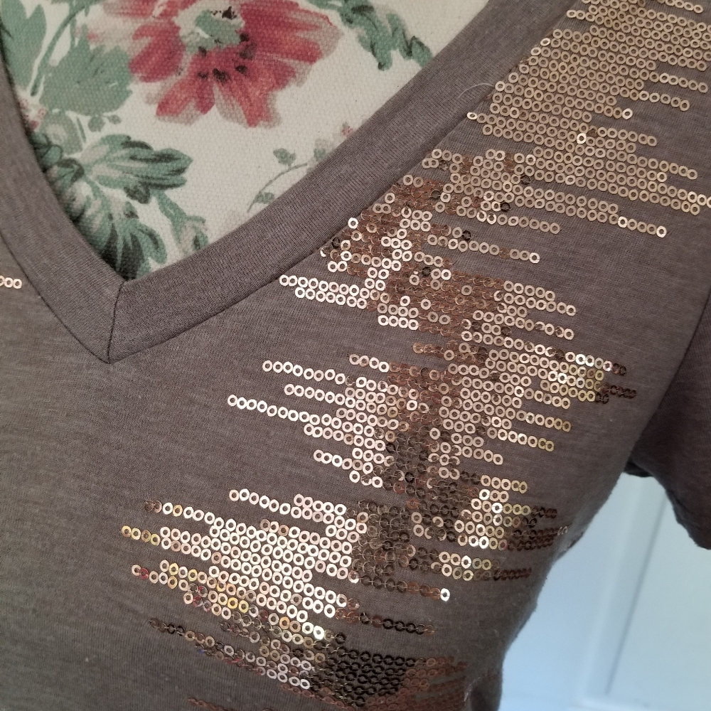 ๐HP๐ Xhilaration v neck - Picture 4 of 6